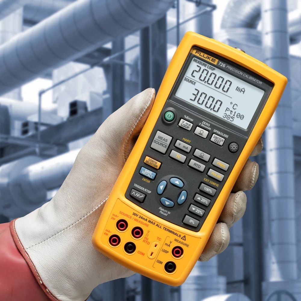 Fluke 726: เครื่องสอบเทียบกระบวนการหลายฟังก์ชัน ความละเอียดสูง
